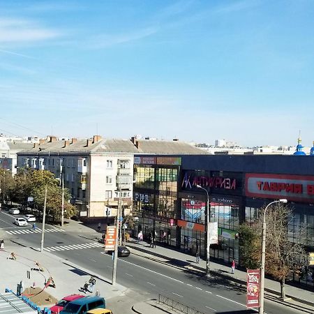 2Х Комнатная С Ремонтом В Центре.Renovated, Center Leilighet Khmelʼnytsʼkyy Eksteriør bilde
